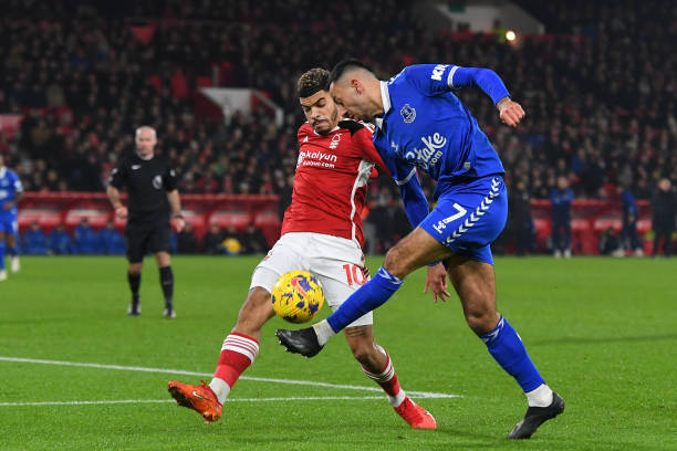 他的发言在 他的发言在