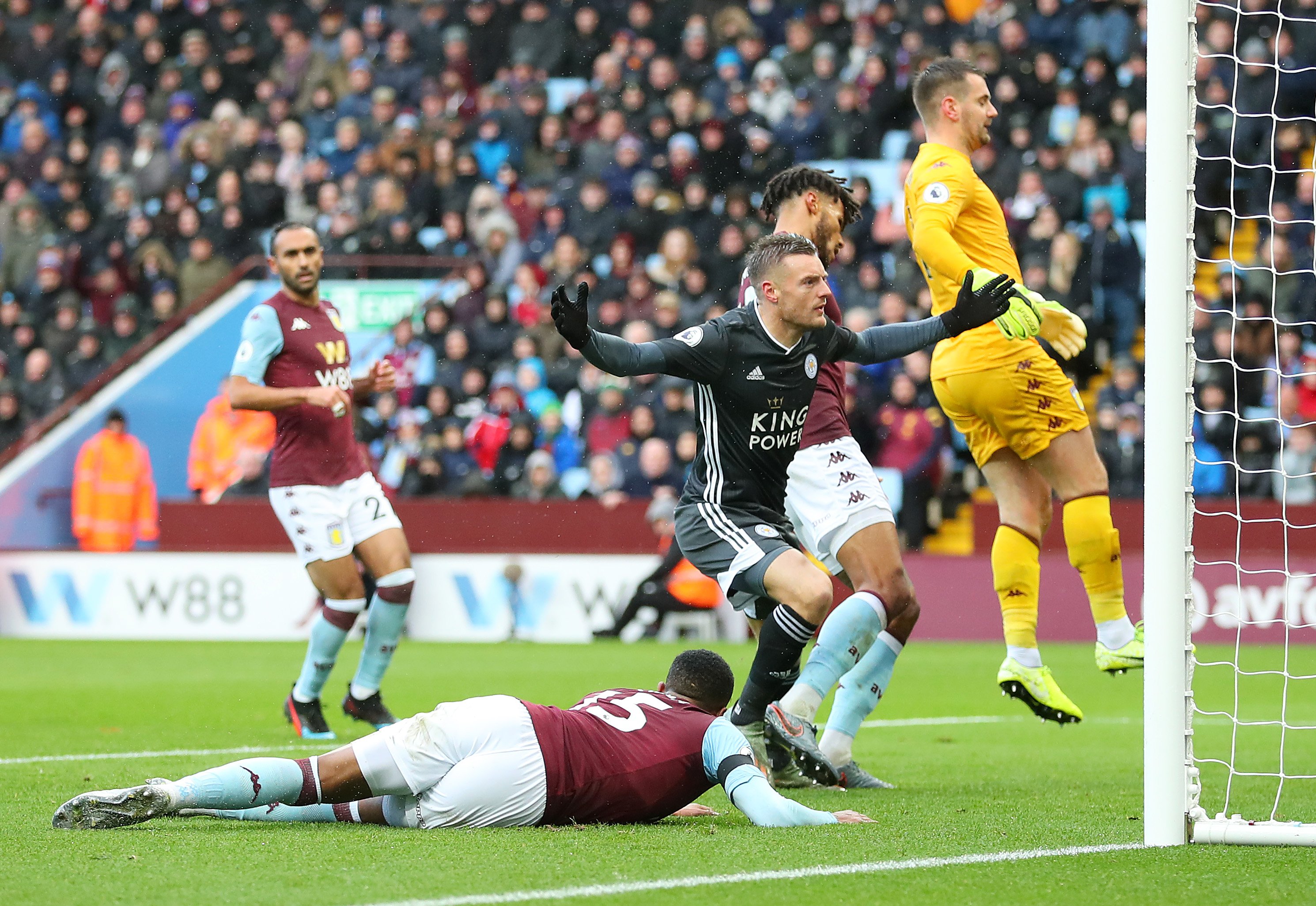 他同样以效 他同样以效